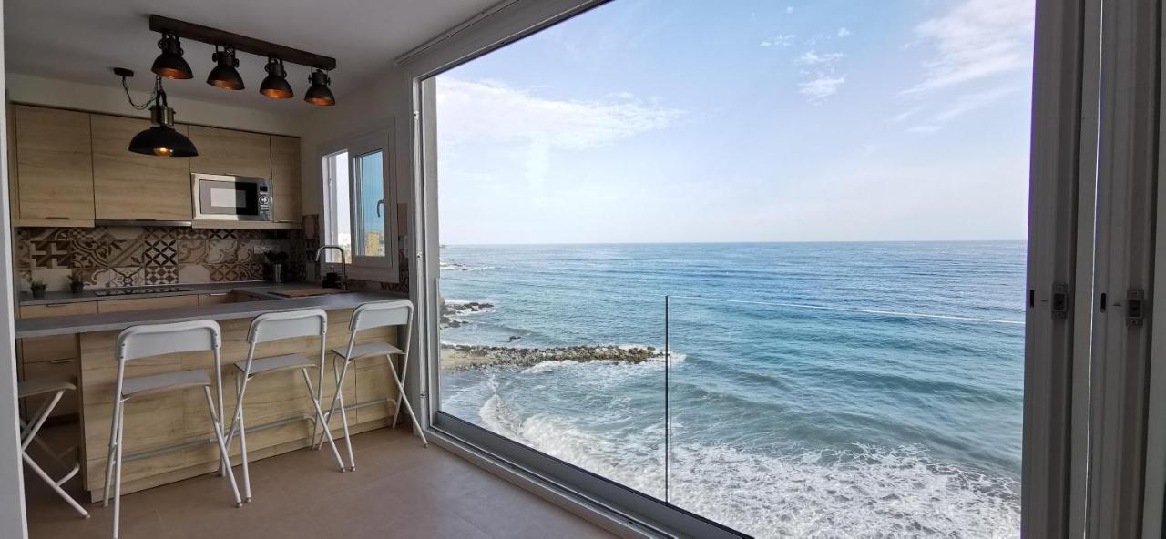 La Perla Cruise Apartment On Private Beach, Modern With Aircon & Wifi Benalmádena Eksteriør billede
