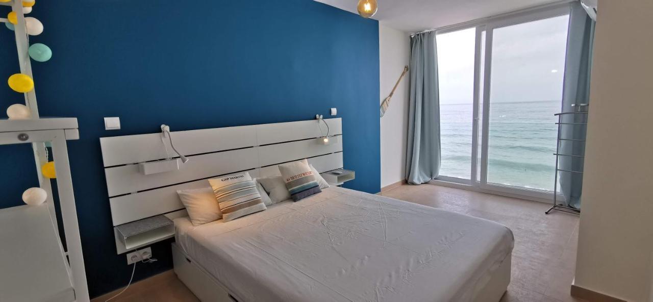 La Perla Cruise Apartment On Private Beach, Modern With Aircon & Wifi Benalmádena Eksteriør billede